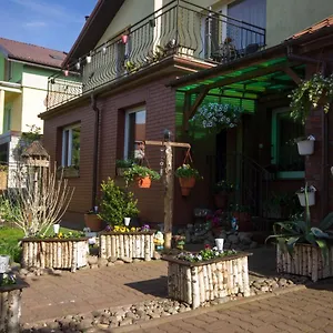 Apartament Ogrodek U Eli Polska