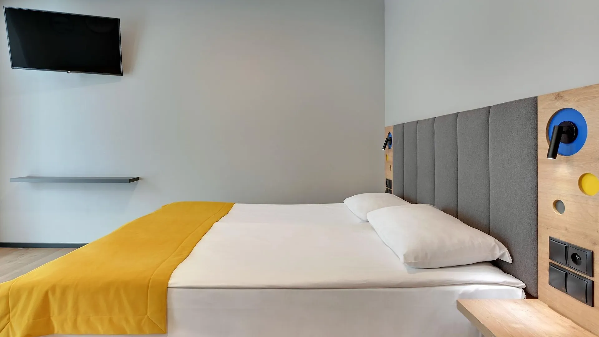 Hotel Number One By Grano 그단스크